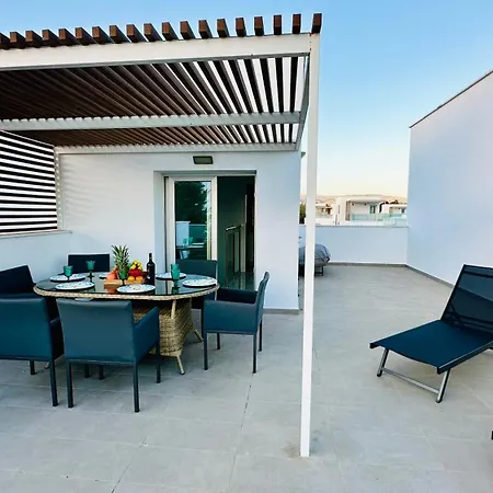 Vila Modern Pearl Paphos