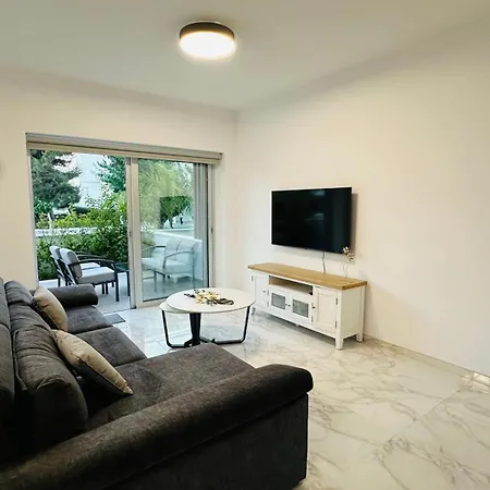 Modern Pearl Villa